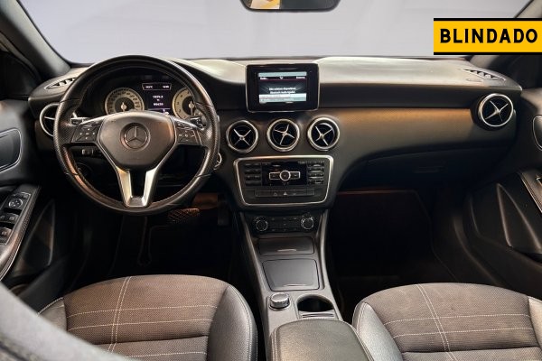 MERCEDES-BENZ A 200 1.6 TURBO URBAN 16V GASOLINA 4P AUTOMÁTICO 2013/2013
